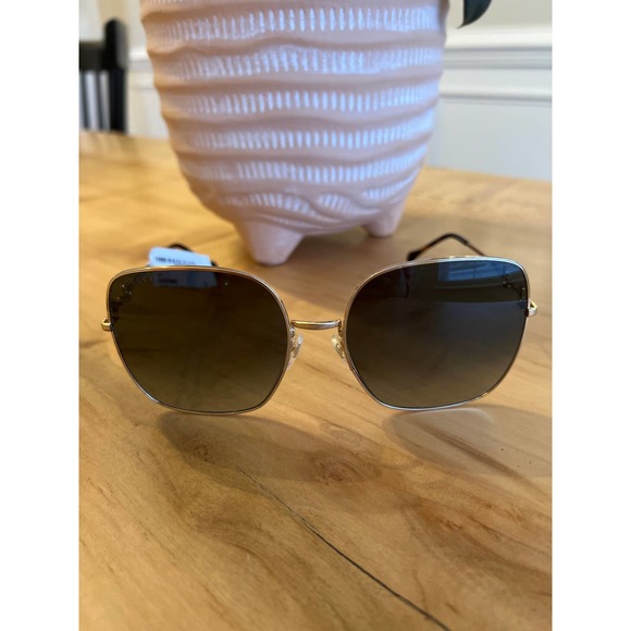 Gucci Gold Metal Square Women's Sunglasses One Size NWT - Picture 2 of 10